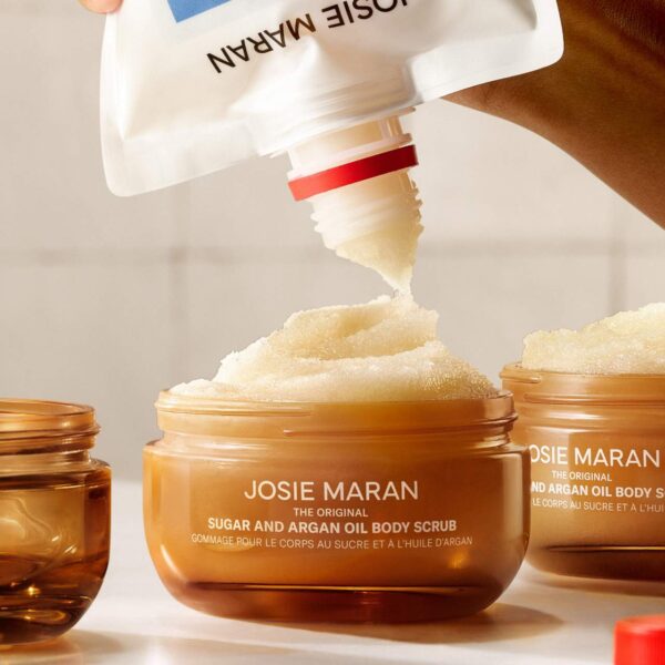Josie Maran – Gommage Corps Exfoliant Rechargeable Vanilla Vibezzz à l’Huile d’Argan & Sucre